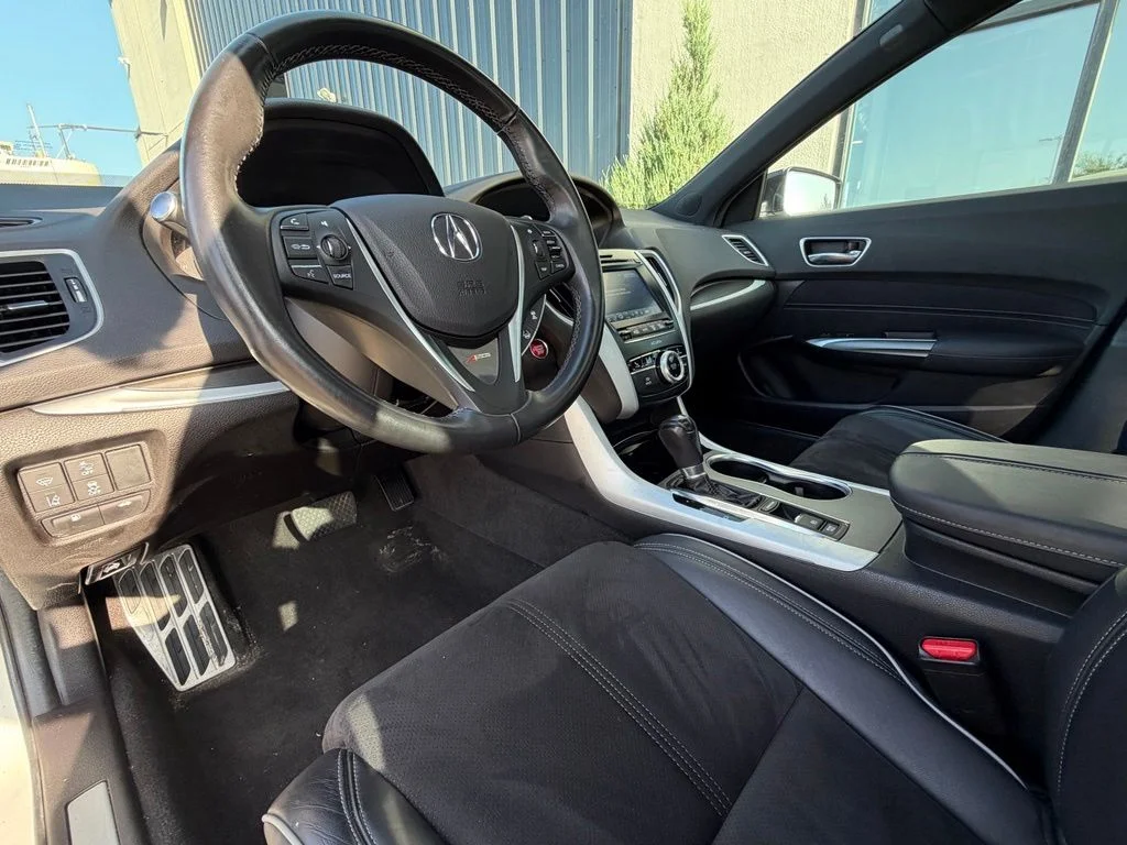 Used 2020 White Acura A-Spec image 7
