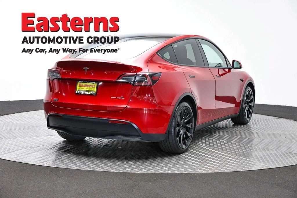 Used 2021 Red Tesla Long Range image 6