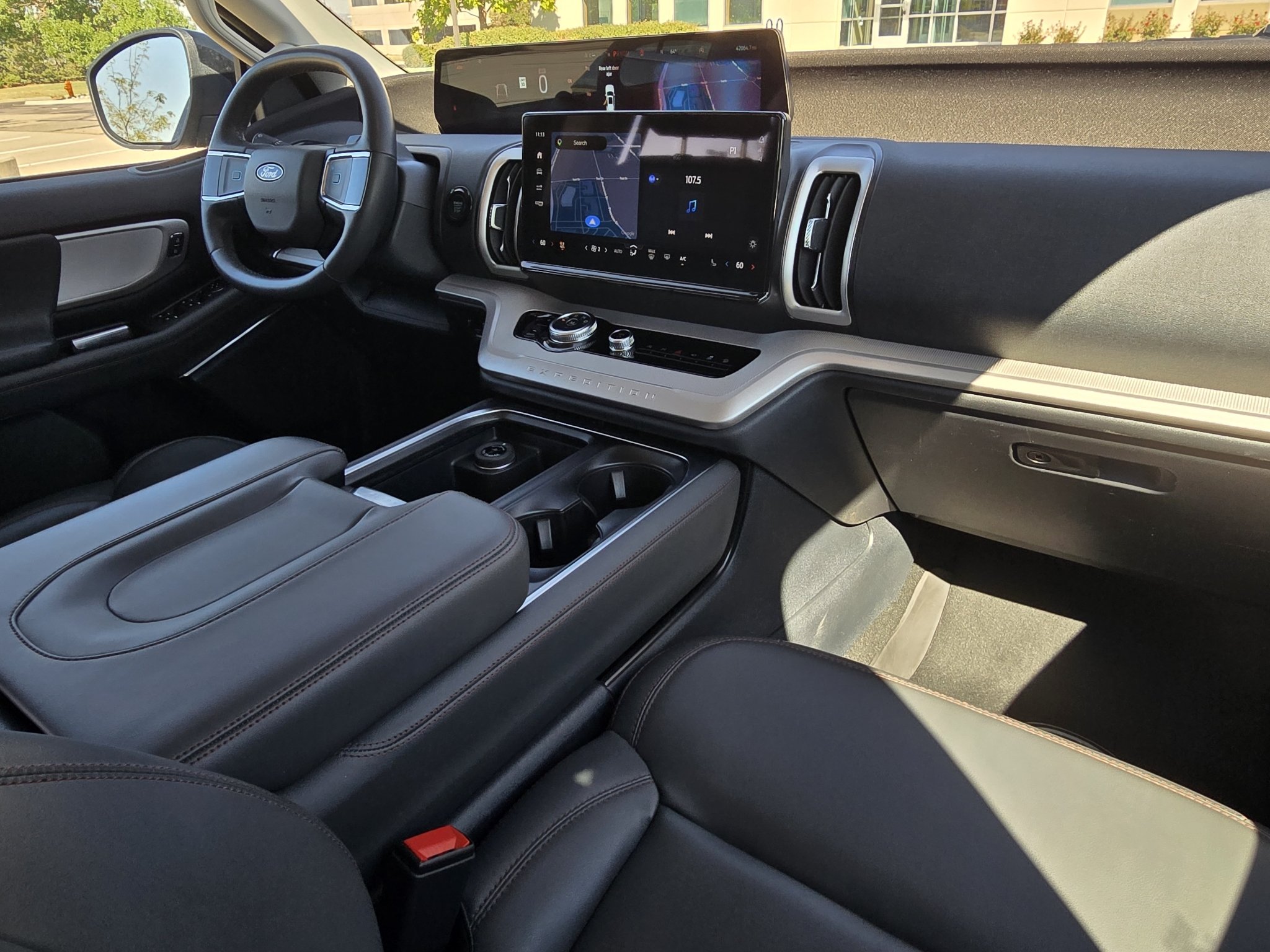 Used 2025 Agate Black Metallic Ford Active image 28