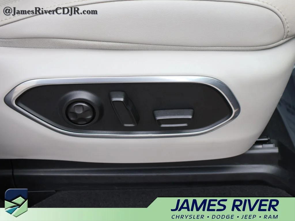 Used 2024 Red Jeep Series II image 10
