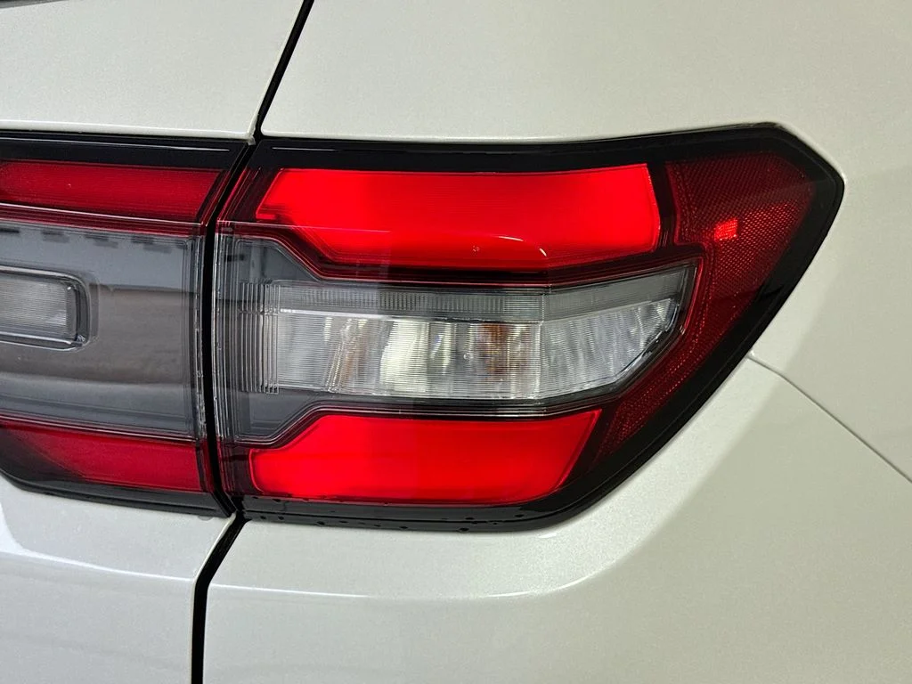 New 2026 Platinum White Pearl Honda EX-L image 9