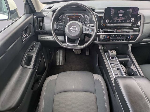 Used 2024 White Nissan SV image 16