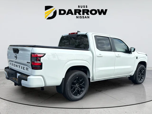 New 2026 Glacier White Nissan SV image 5