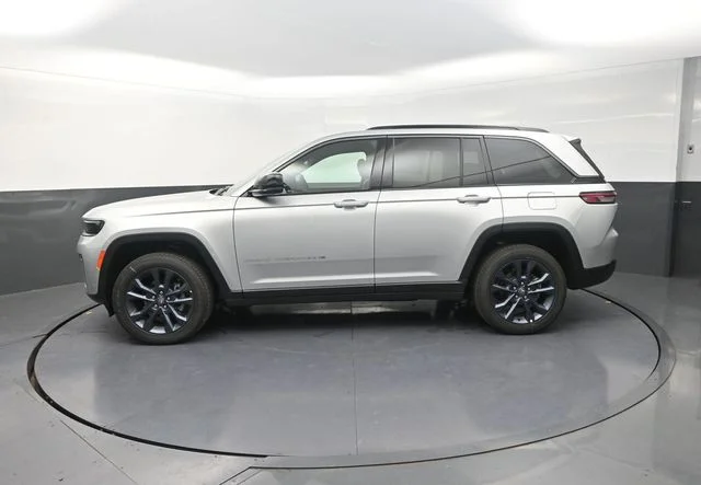 New 2026 Silver Zynith Jeep  image 6