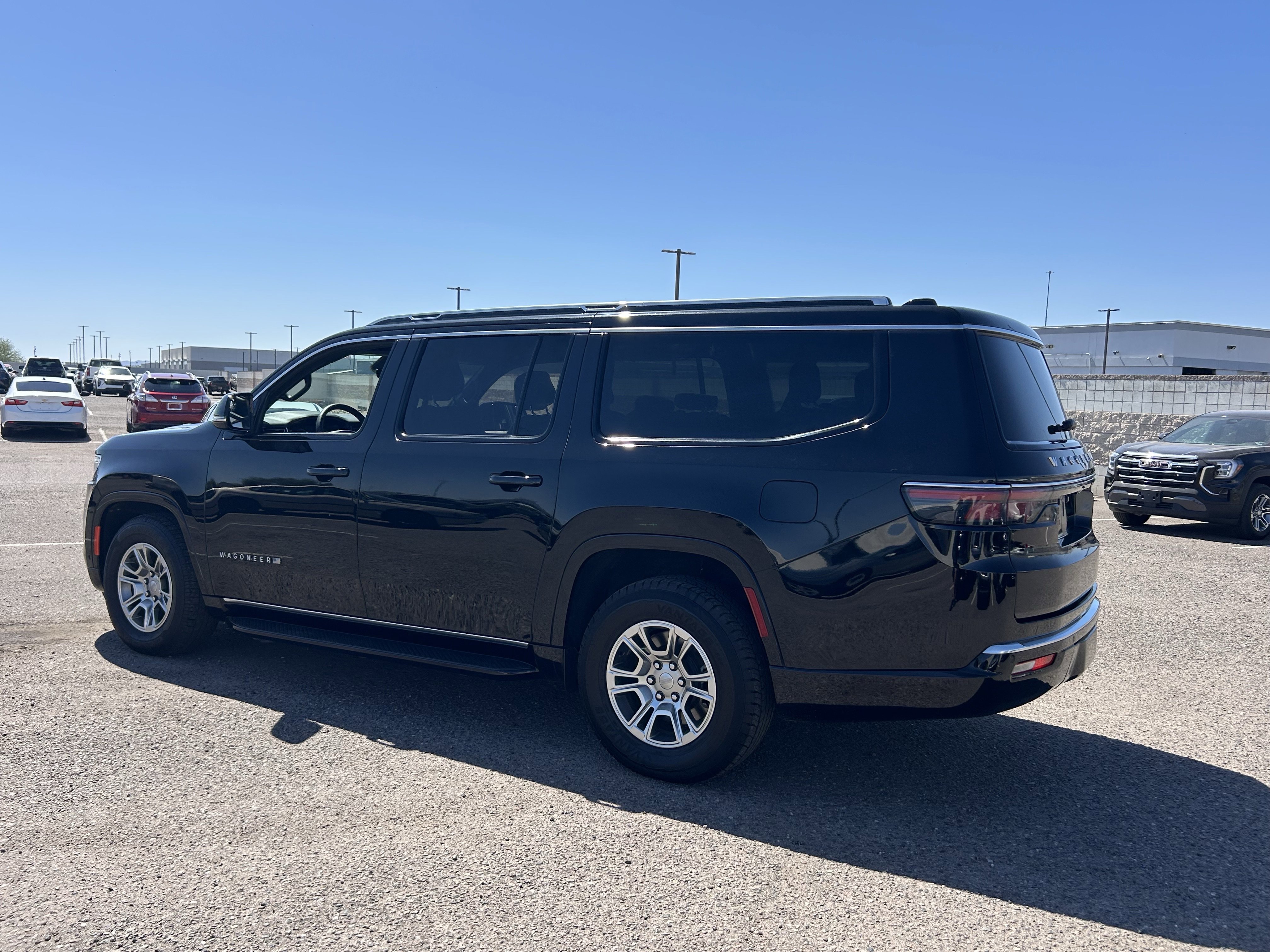 Used 2024 Diamond Black Crystal Pearlcoat Jeep Base image 3