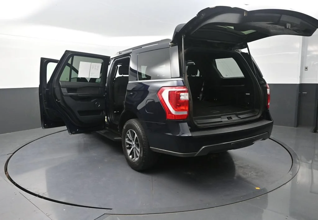 Used 2021 Blue Ford XL image 8