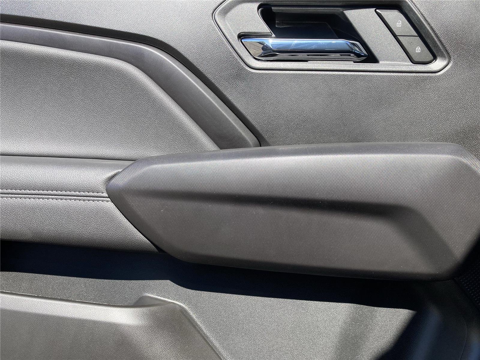 New 2026 Onyx Black GMC Elevation image 26