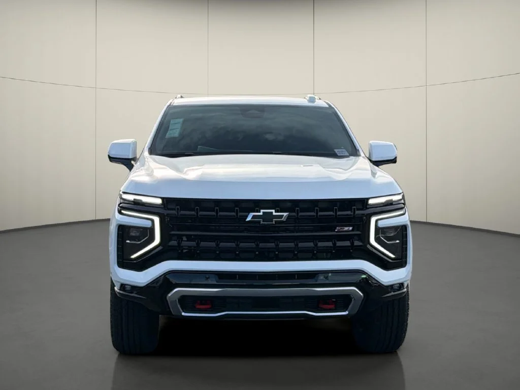 New 2026 Summit White Chevrolet Z71 image 2