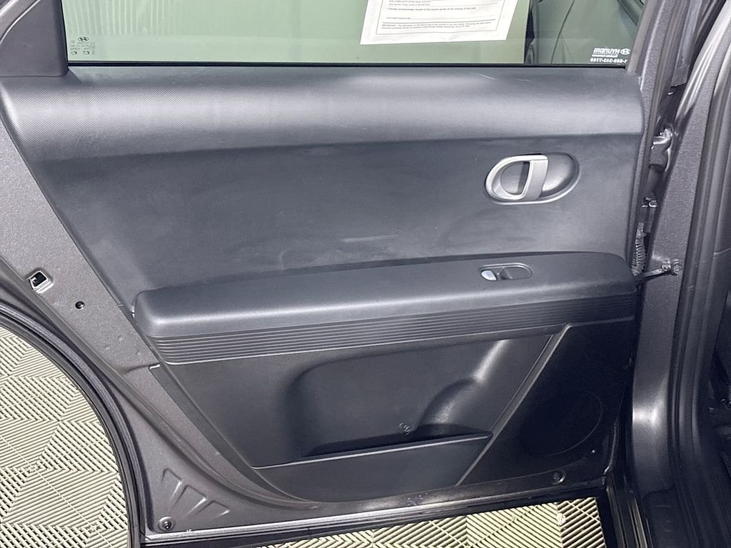 Used 2024 Gray Hyundai SEL image 19