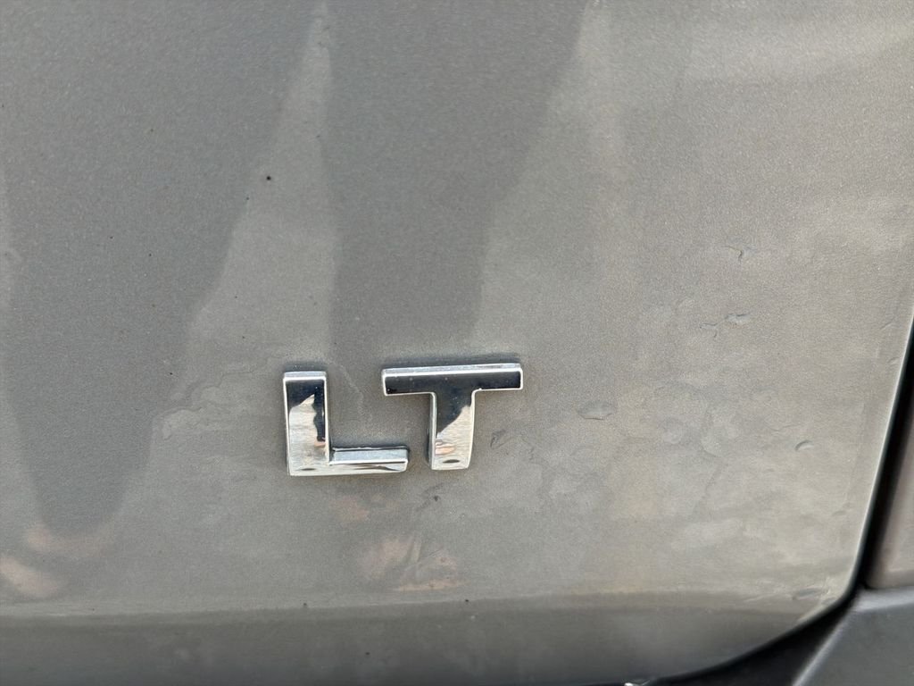Used 2019  Chevrolet LT image 31