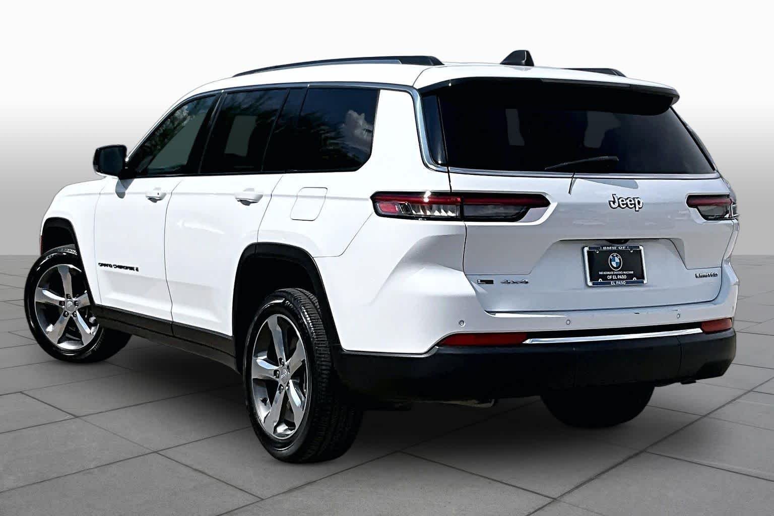Used 2022 Bright White Clearcoat Jeep Limited image 11