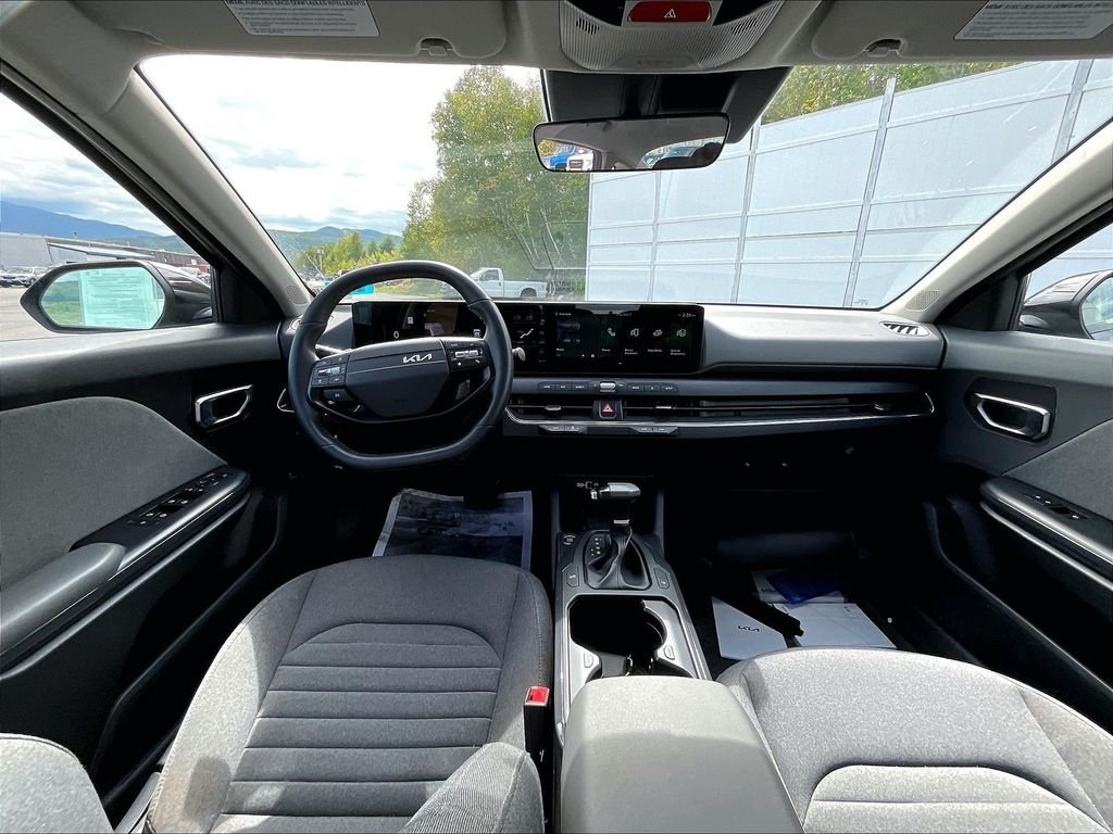 Used 2025 Aurora Black Pearl Kia EX image 21
