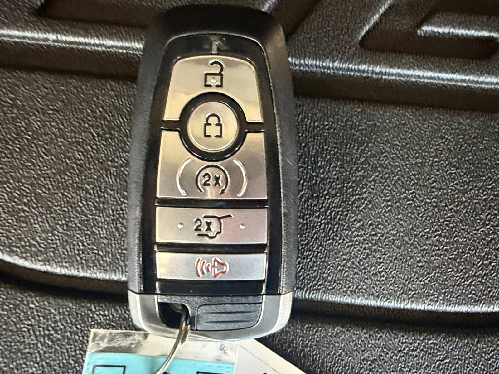 Used 2024 Silver Metallic Ford SEL image 29