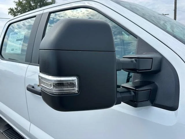 New 2027 Oxford White Ford F-350® XL image 9