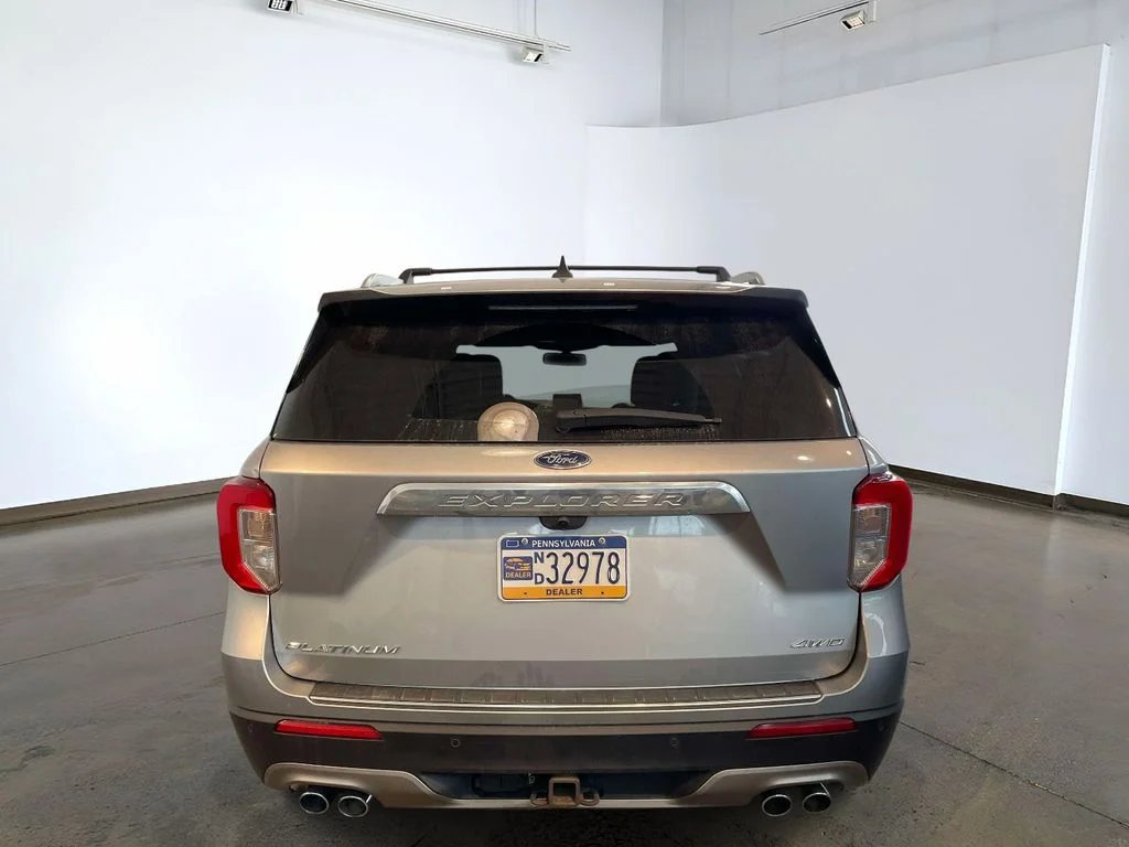 Used 2021 Silver Metallic Ford Platinum image 5