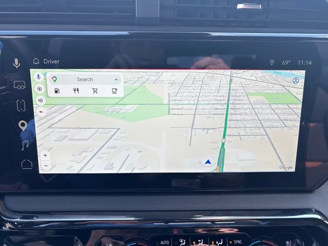 Used 2025 Summit White GMC AT4 image 23
