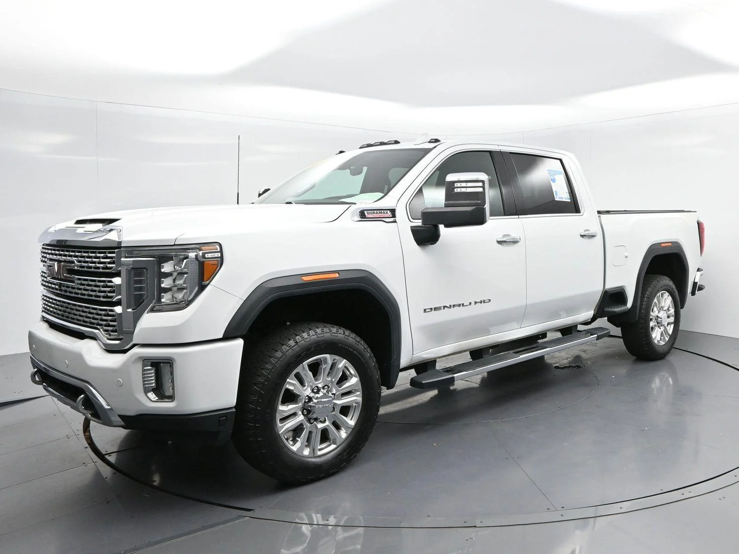 Used 2021 SUMMIT WHITE GMC Denali image 3