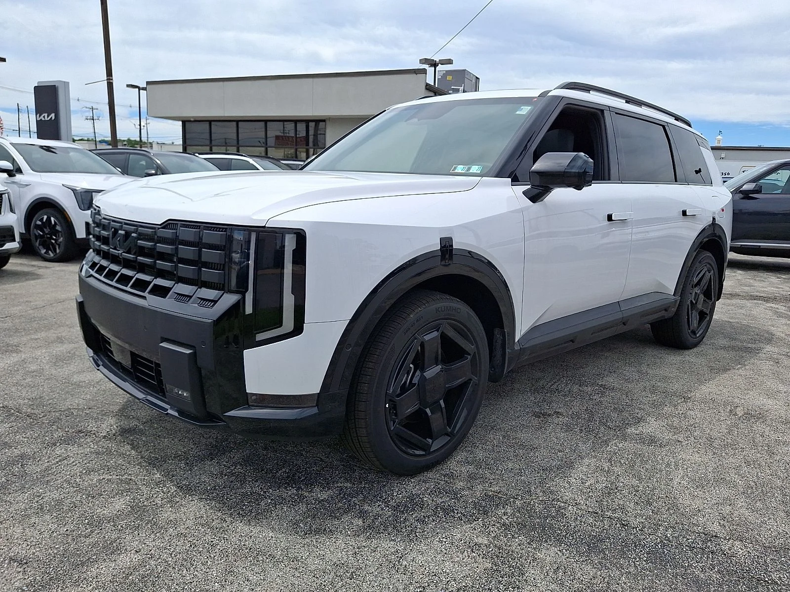 New 2027 White Kia X-Line SX-Prestige image 4