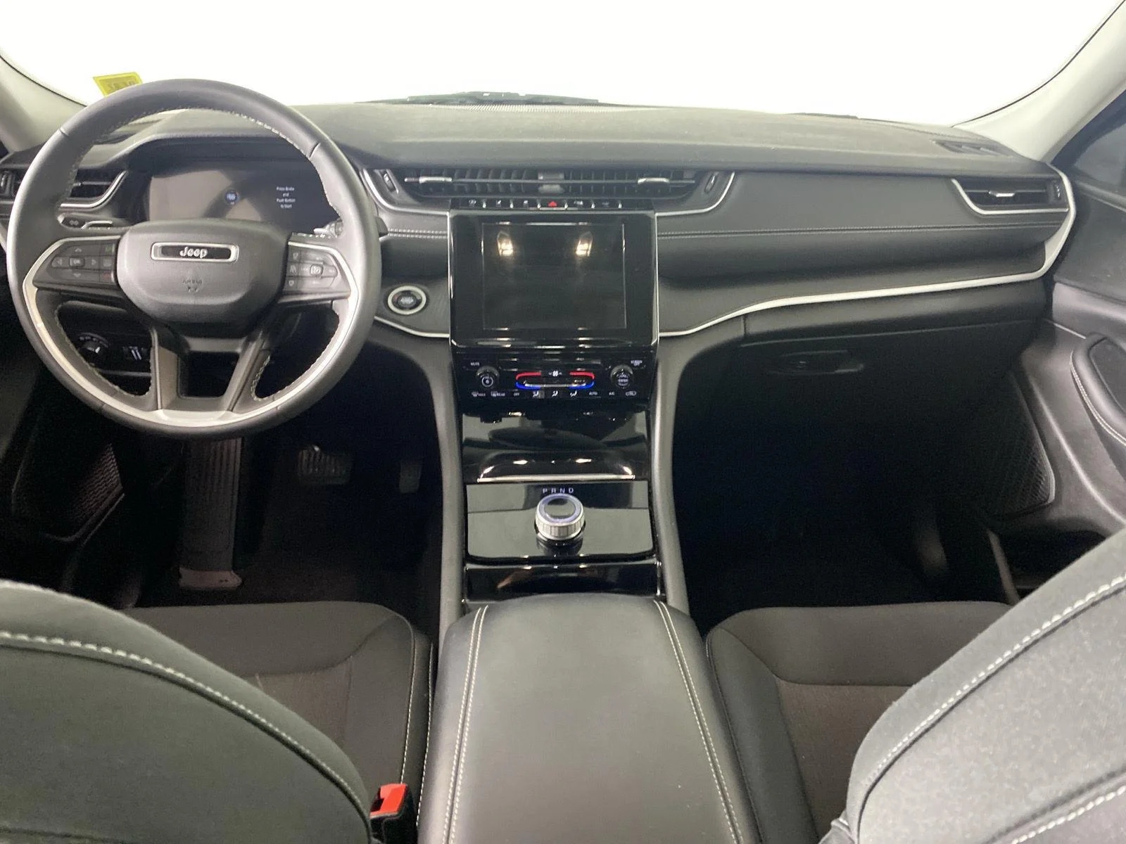 Used 2023 Silver Zynith Jeep Laredo image 32