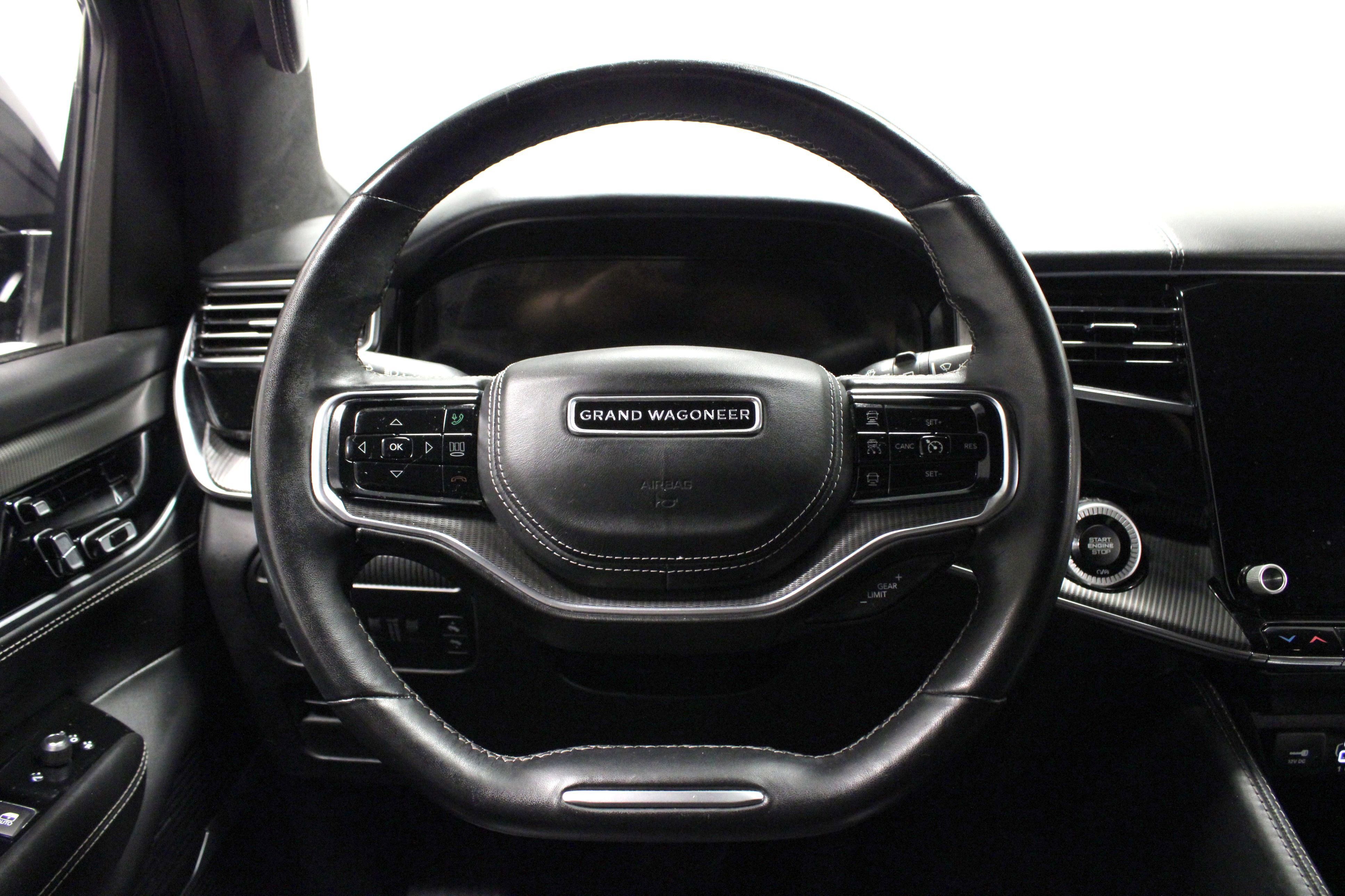 Used 2023 Diamond Black Crystal Pearlcoat Jeep Series II image 25