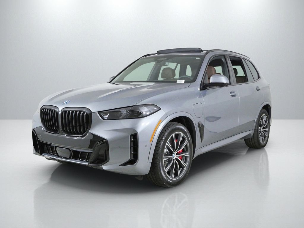 2026 BMW X5 xDrive50e's photo