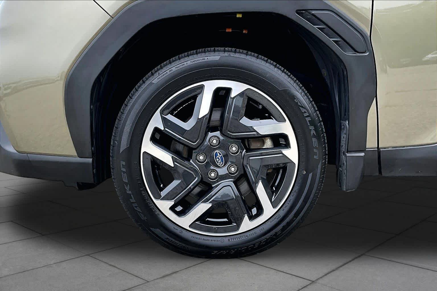 Used 2025 Autumn Green Metallic Subaru Limited Hybrid image 11