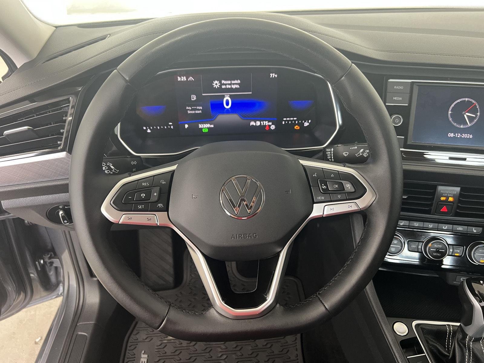 Used 2024 Platinum Gray Metallic Volkswagen SE image 15