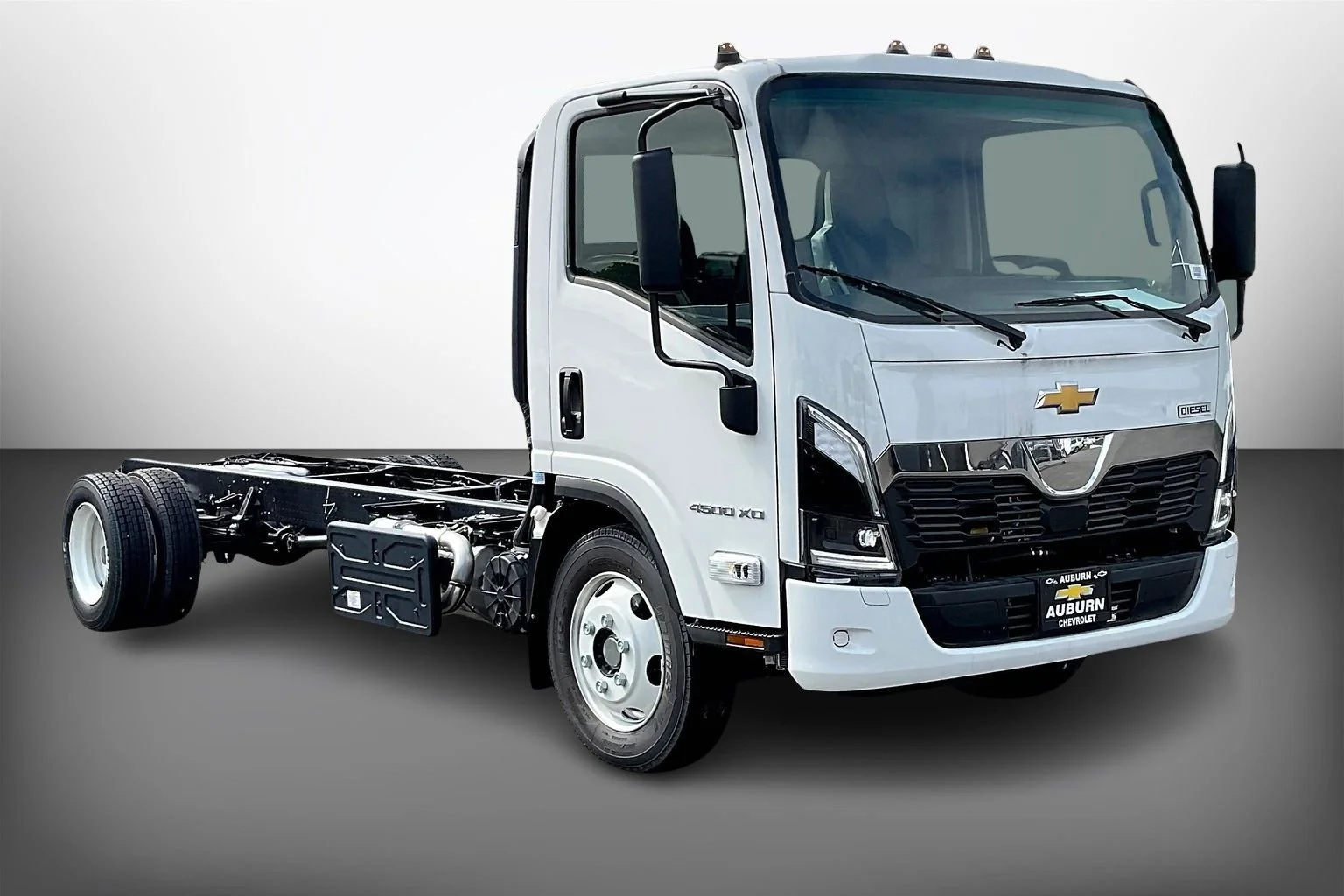 2025 Chevrolet Low Cab Forward 4500XD Diesel 176" WB Regular Cab's photo