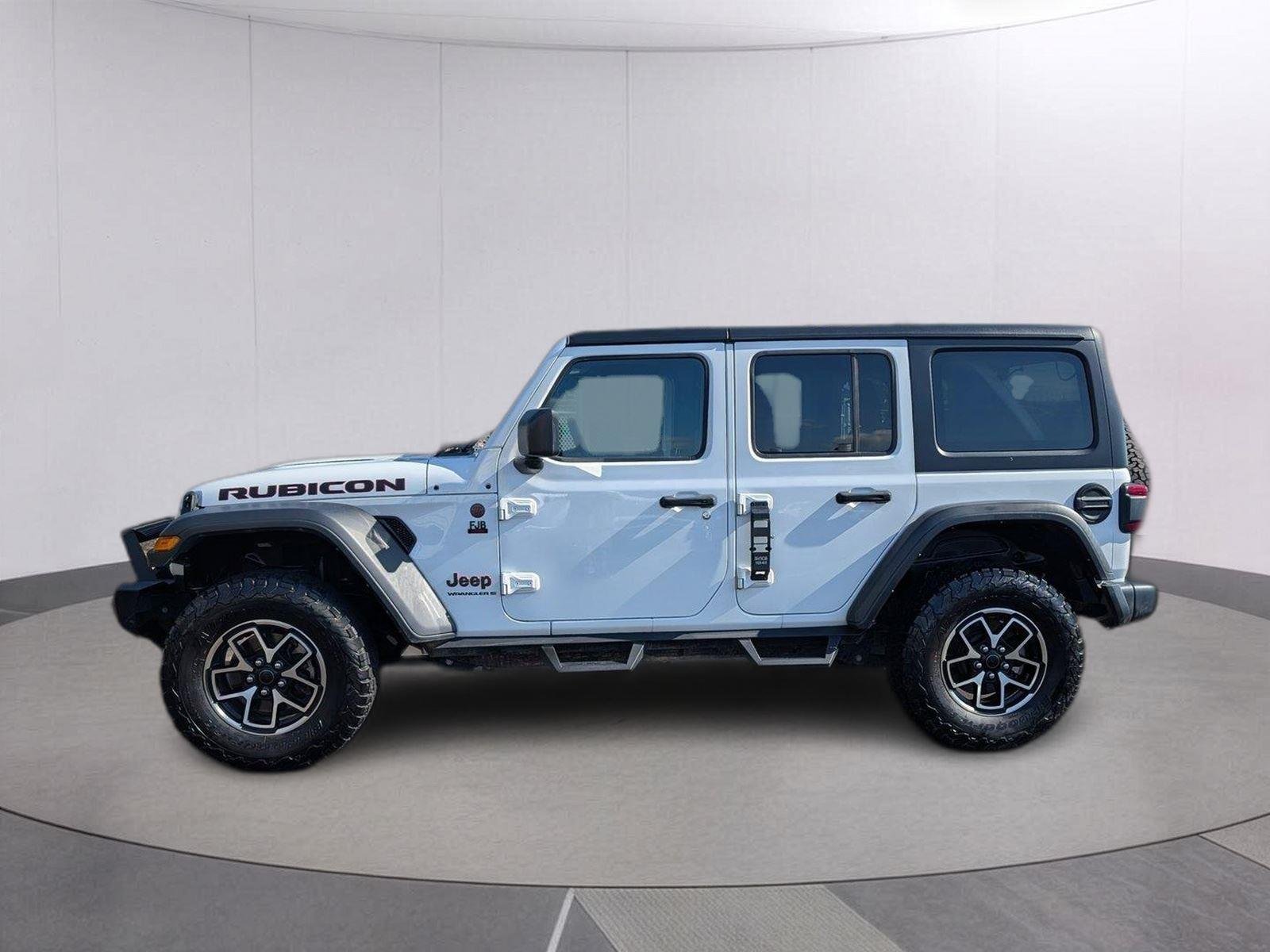 Used 2024 Bright White Clearcoat Jeep Rubicon image 2