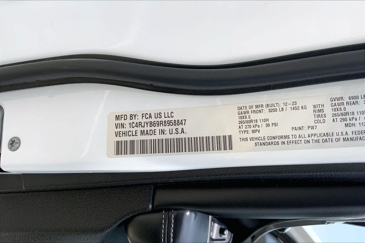 Used 2024 Bright White Clearcoat Jeep  image 37