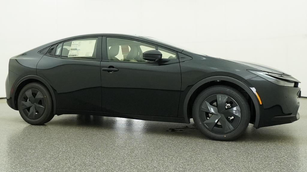 New 2026 Midnight Black Metallic Toyota LE image 20