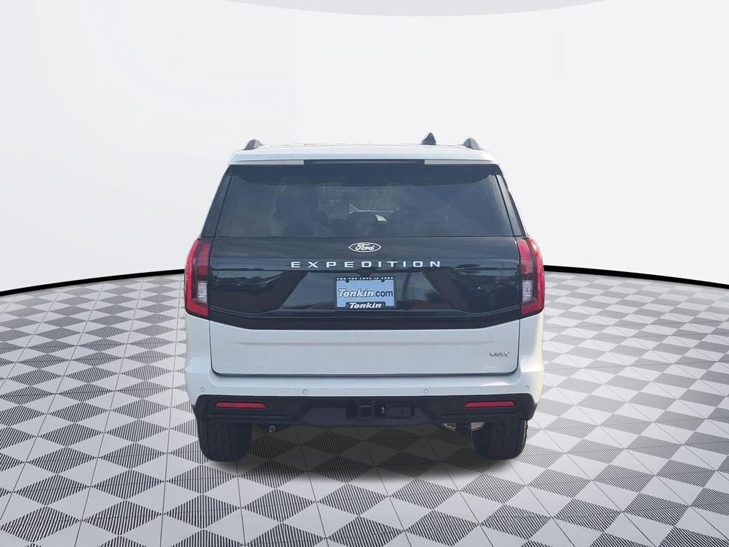 New 2027 Star White Metallic Tri-Coat Ford MAX Active image 39