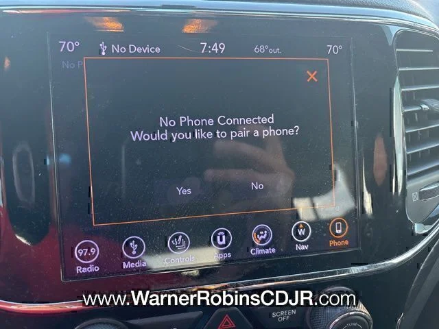 Used 2019 White Jeep Altitude image 7