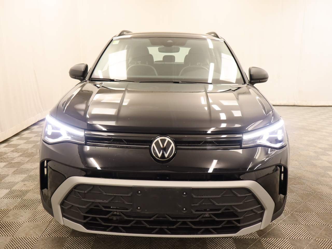 Certified Used 2025 Deep Black Pearl Volkswagen S image 4