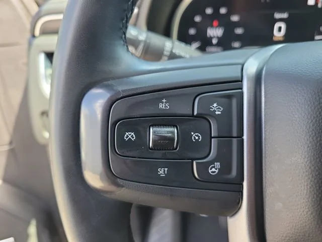 2023 GMC Yukon SLT - Photo 31
