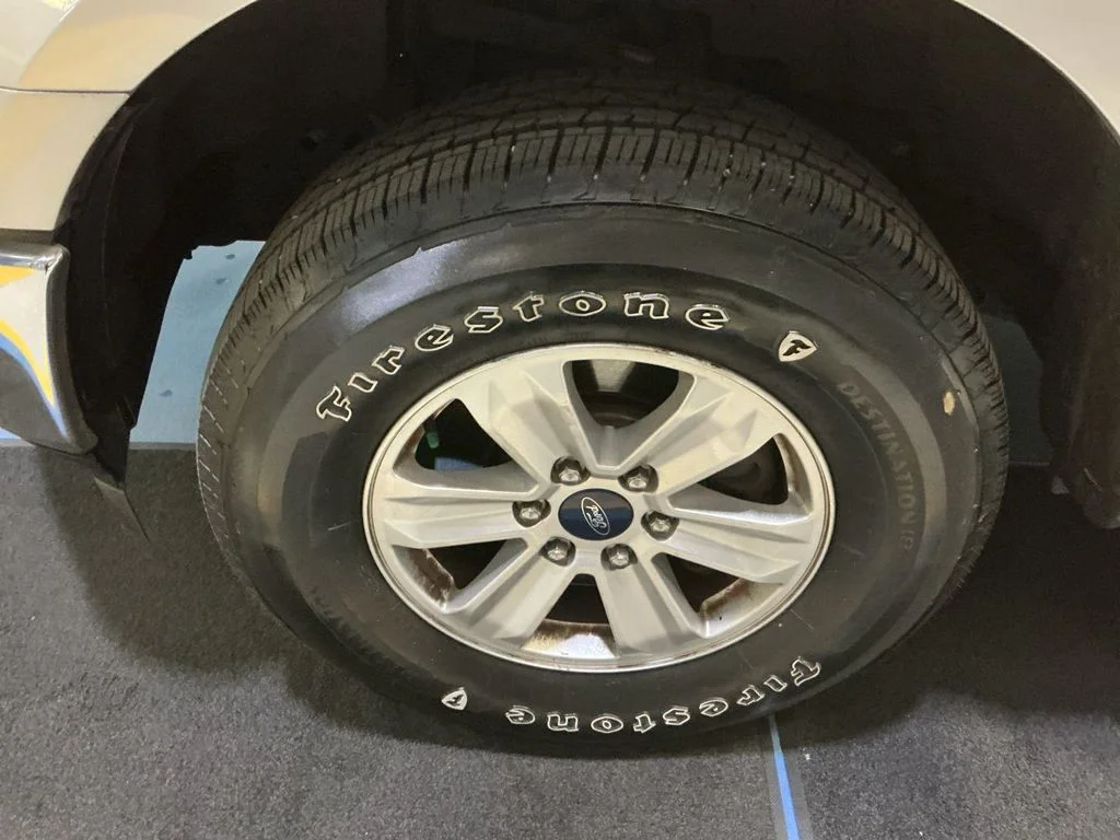 Used 2018 Silver Ford XLT image 7