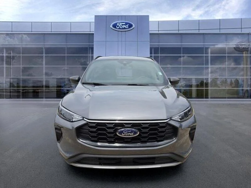 Used 2025 Carbonized Gray Metallic Ford ST-Line image 3