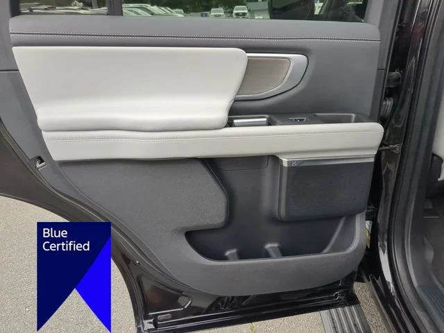 Used 2025 Black Ford Platinum image 30