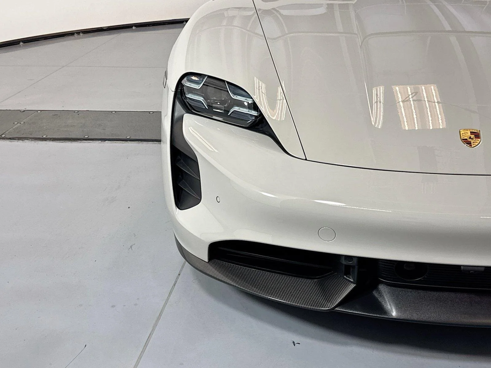 Certified Used 2021 Chalk Porsche Turbo S image 27