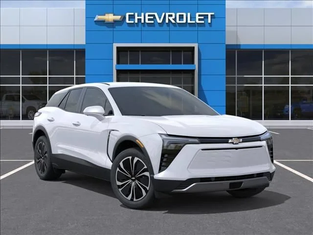 New 2026 Summit White Chevrolet LT image 7