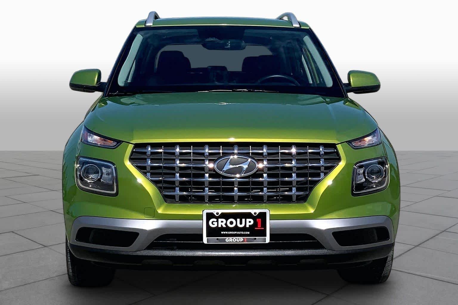 Used 2023 Green Apple Hyundai SEL image 4