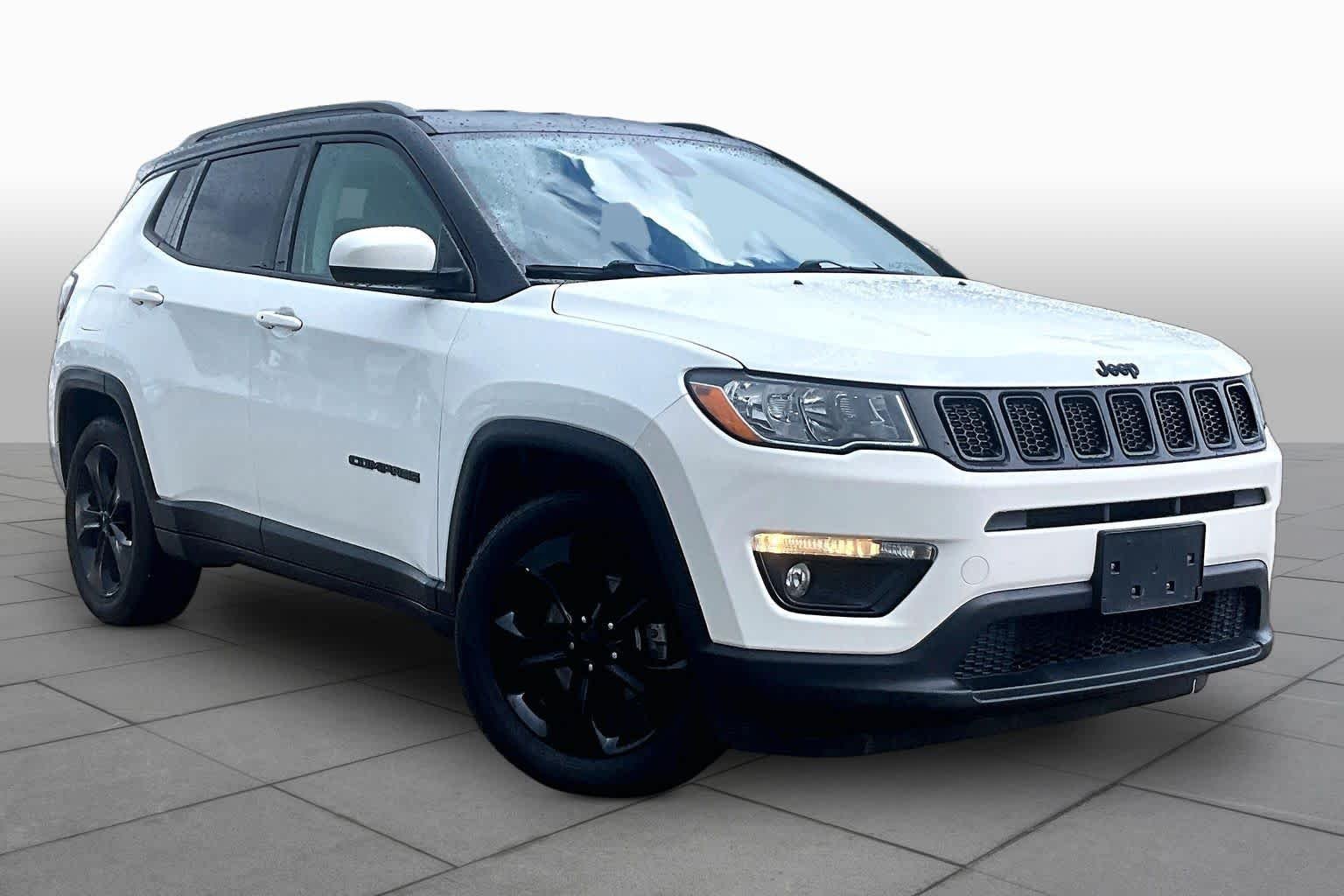 Used 2021 White Clearcoat Jeep Altitude image 3