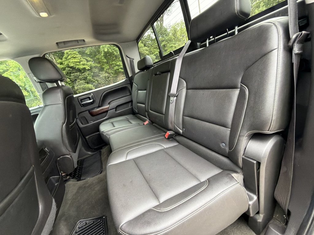 Used 2015 Black GMC SLT image 25