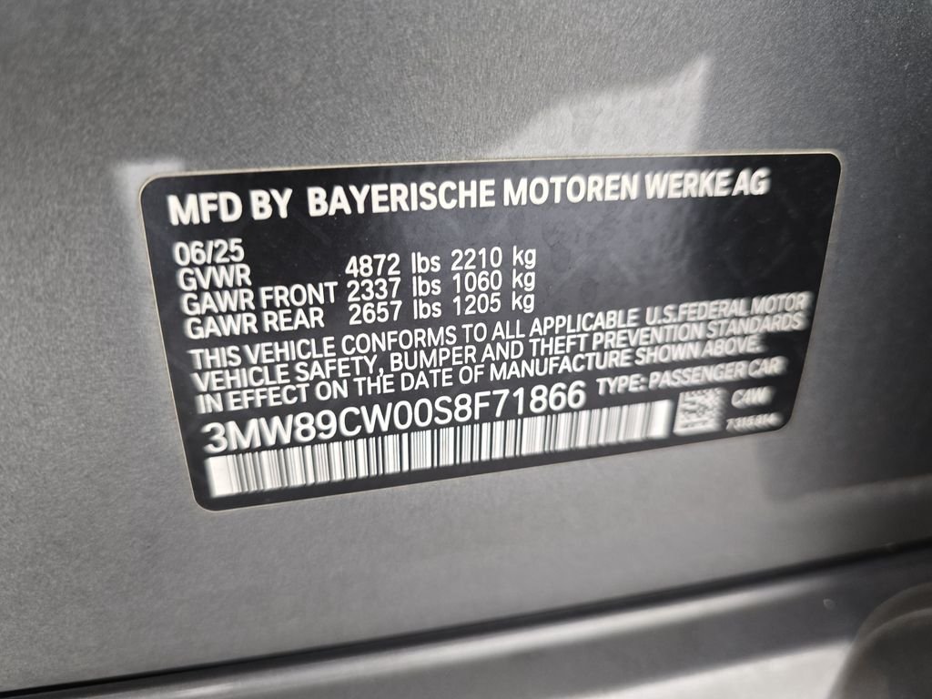 2025 BMW 3 Series 330i - Photo 33