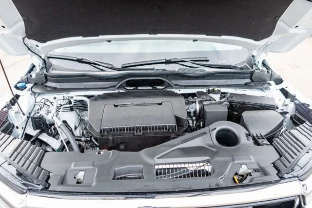 Used 2025 White Honda EX-L image 27