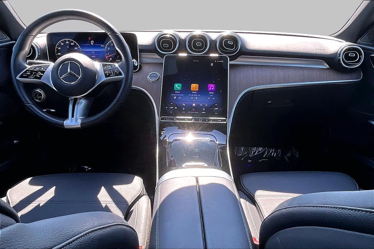 2025 Mercedes-Benz C-Class Sedan C 300 - Photo 16