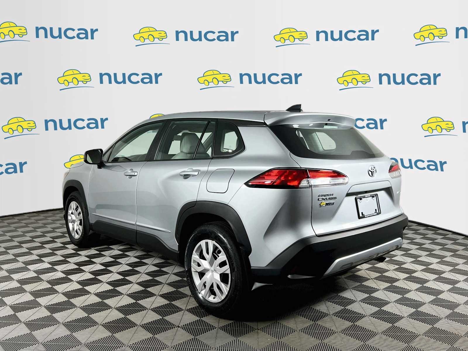 Used 2024 Sonic Silver Toyota L image 5