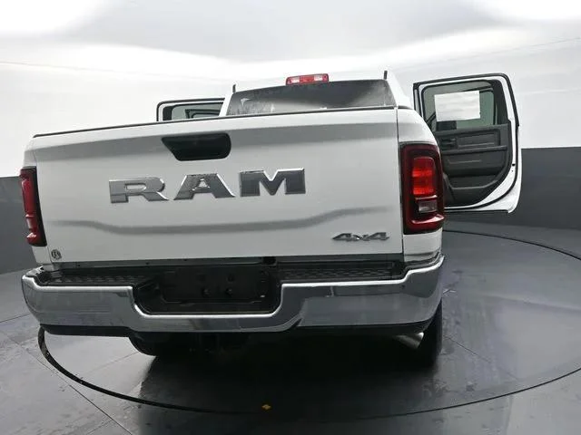 New 2026 Bright White Clear-Coat Exterior Paint RAM TRADESMAN image 35