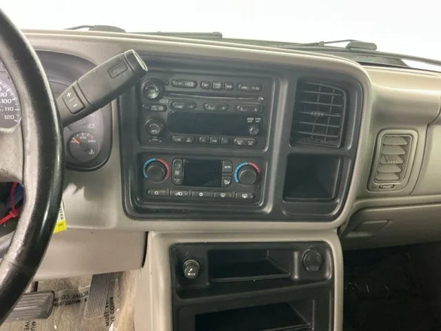 Used 2006 Silver Chevrolet Work Truck image 16