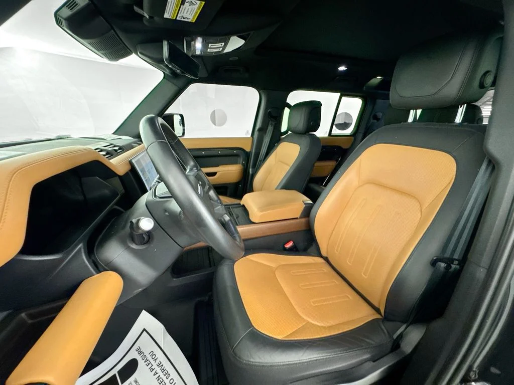 Used 2024 Gray Land Rover X image 21